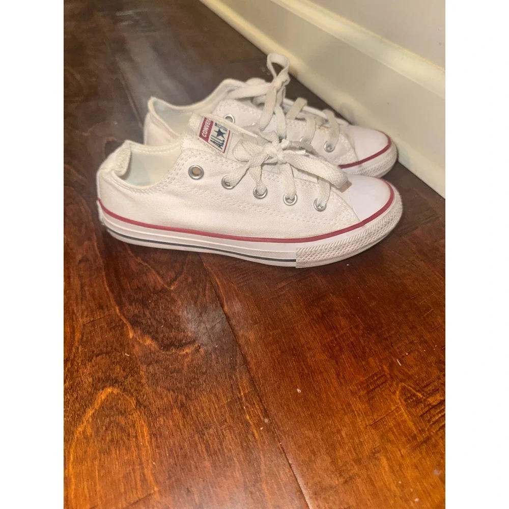 Converse Chuck Taylor All Star Low Top White Canvas Youth Sneakers 3J256 Size 1Y
